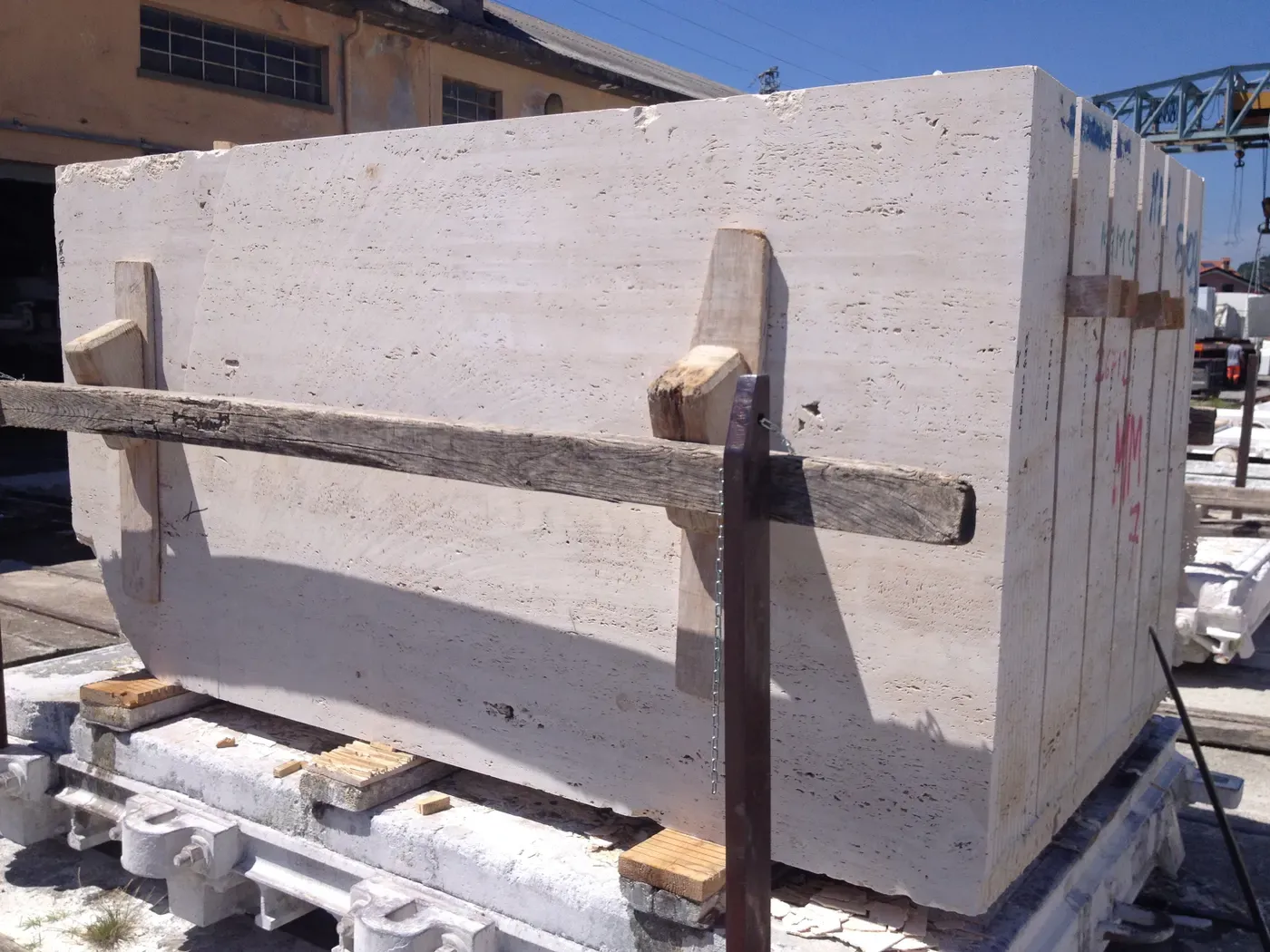 Travertino – Travertine